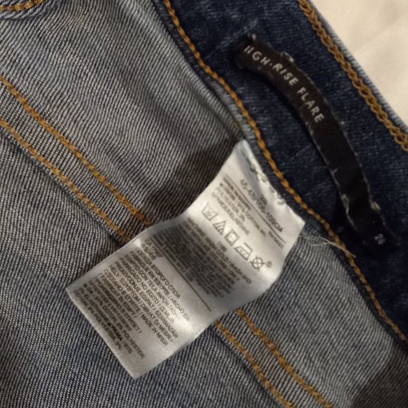 BANANA REPUBLIC - DENIM JEANS - MEDIUM WASH - SIZE 28 (EUC) - Picture 3 of 3